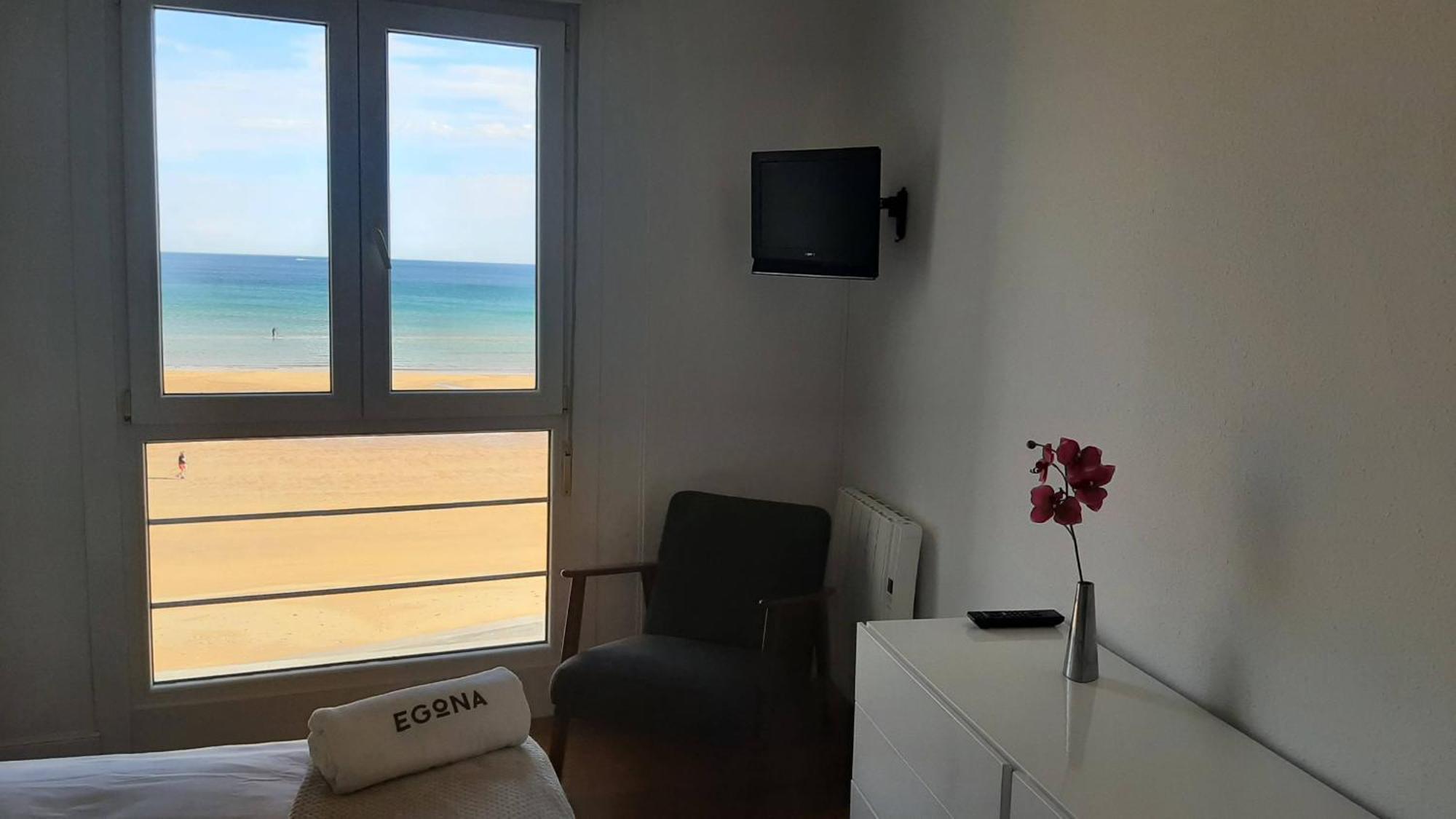 Ferienwohnung Egona - Baneru 3 Vivienda En 1 Linea De Playa Centro Ciudad Zarautz Exterior foto