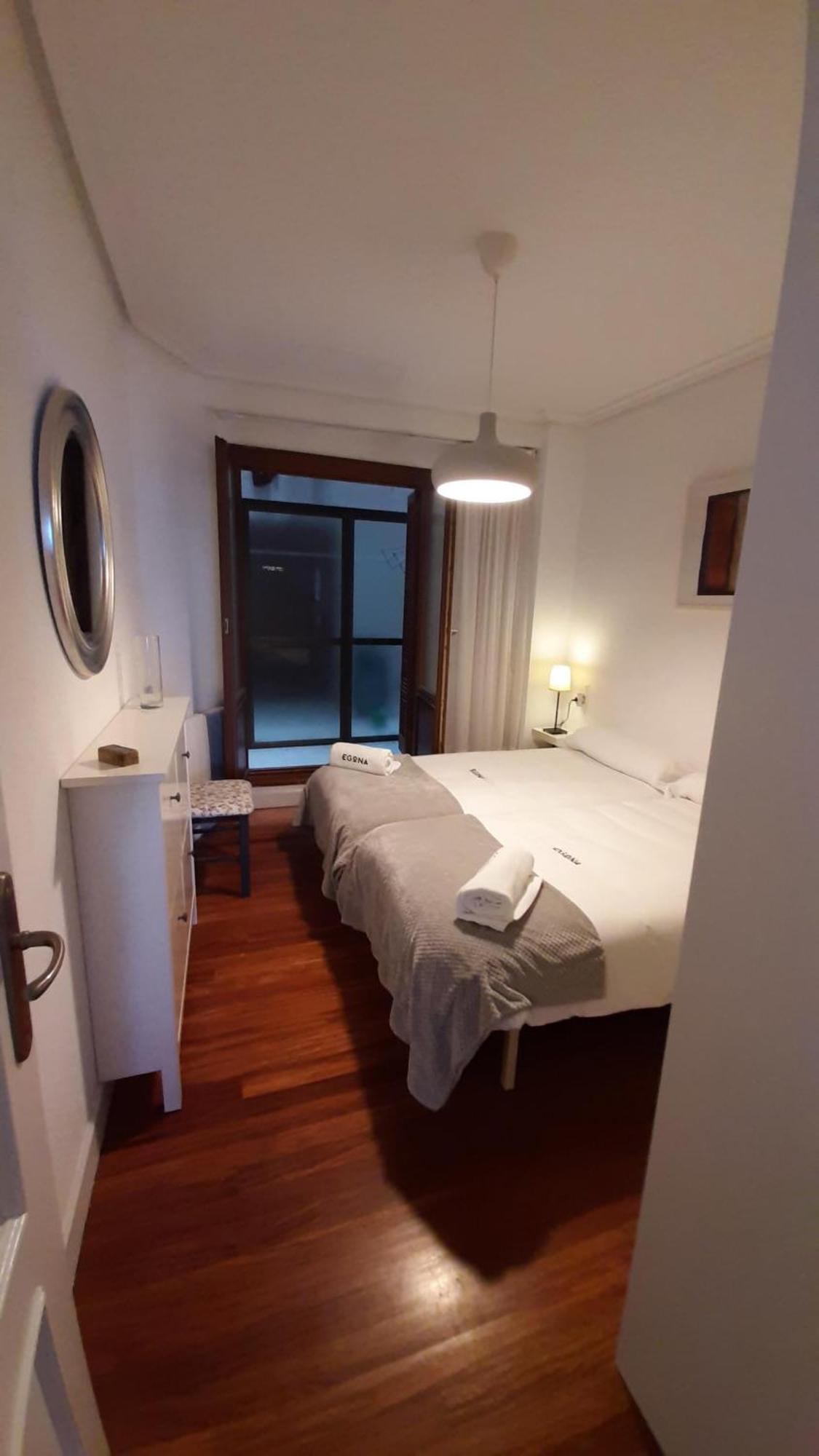 Ferienwohnung Egona - Baneru 3 Vivienda En 1 Linea De Playa Centro Ciudad Zarautz Exterior foto